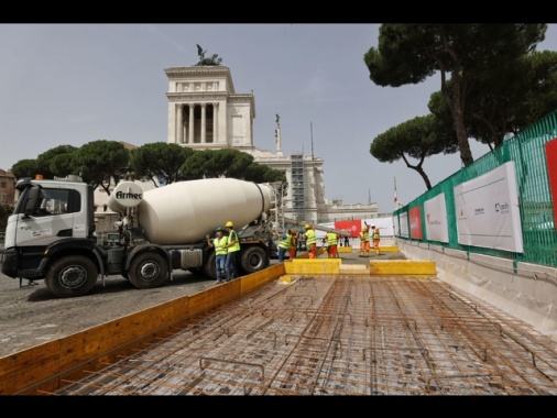 Manovra definanzia le metro, -50 milioni a linea C Roma