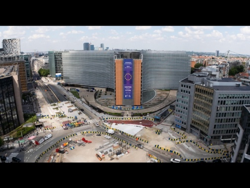 Leader Ue verso ok a Commissione per proposta asset russi