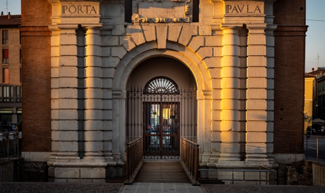 La Porta Paola a Ferrara (foto Pierluigi Benini/FESTINA LENTE)
