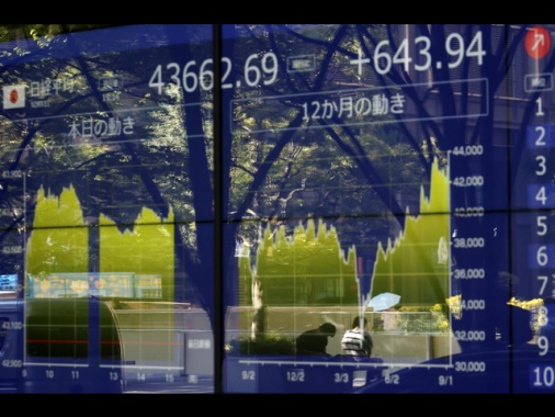 Borsa: Asia positiva con i semiconduttori, fiducia in Trump-Xi