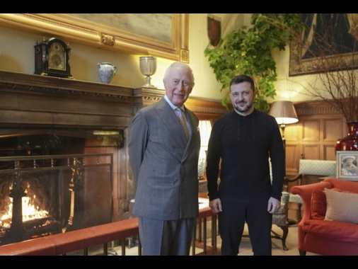 Re Carlo riceve Zelensky al castello di Windsor