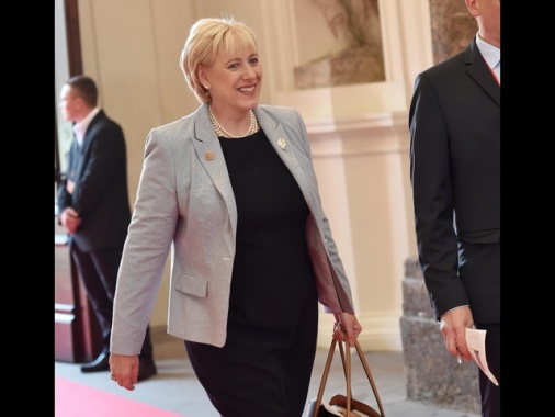 In Irlanda urne aperte per le presidenziali, sfida fra due donne