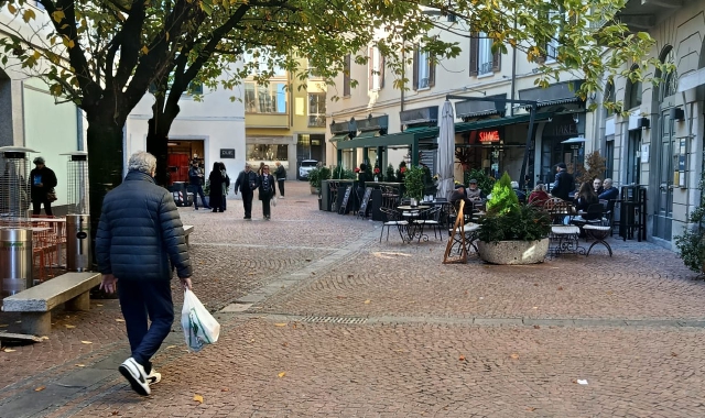 Seguito e rapinato in centro a Varese