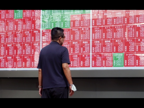 Borsa, il Nikkei supera per la prima volta soglia 50mila punti