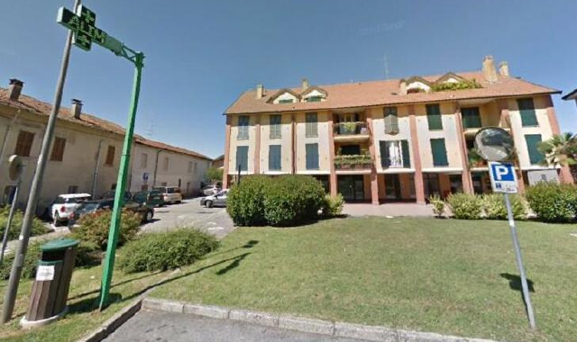 L’immobile dove si trova la farmacia presa di moira a settembre dal rapinatore