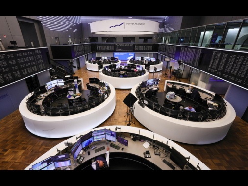Borsa: Europa fiacca, future Usa positivi, Milano +0,5%