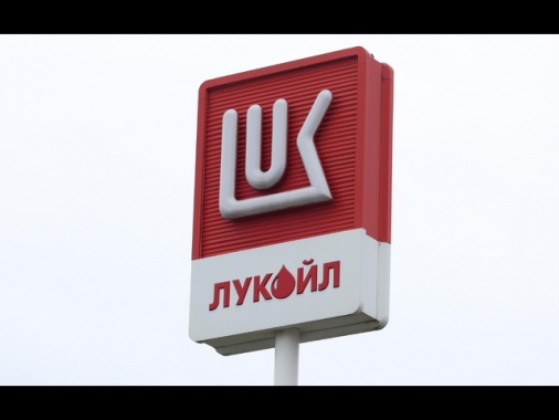 Lukoil venderà le sue attività all'estero dopo sanzioni