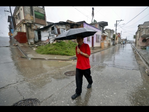 Nhc, l'uragano Melissa colpisce Cuba con venti a 190 km/h