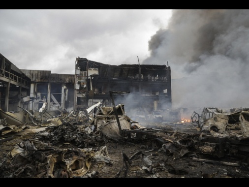 Kiev, '3 morti e 21 feriti in raid russi in Ucraina'