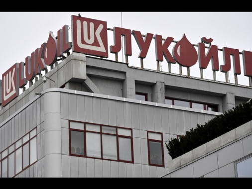 Colosso petrolifero russo Lukoil cede asset all'estero a Gunvor