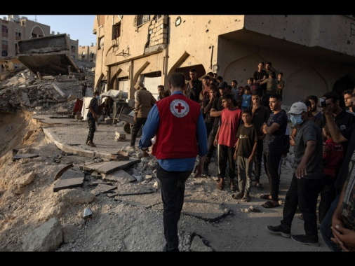 Media, ricerche C.Rossa-Hamas per corpi anche in zona Idf