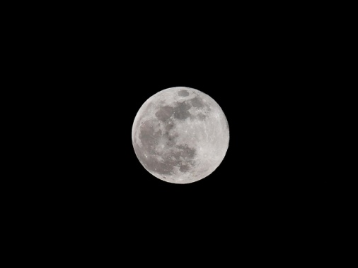 Il 5 novembre arriva la Superluna più grande del 2025