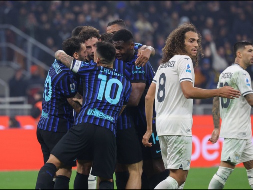 Serie A: Inter-Lazio 2-0, nerazzurri in testa con la Roma