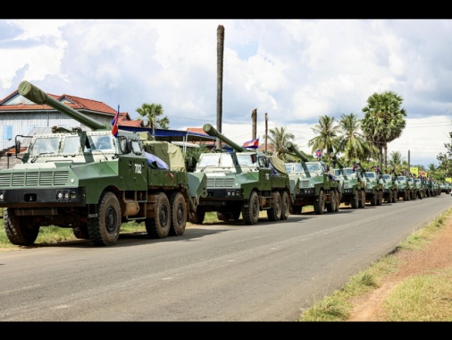 La Thailandia sospende accordo di pace con la Cambogia