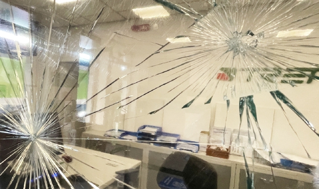 Ragazzine terribili: caos in stazione