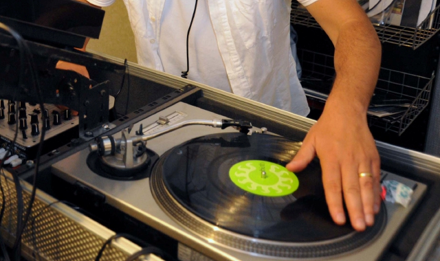 Alle Medie il corso che formerà i deejay del futuro