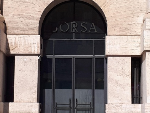 Borsa: Milano in rialzo con le trimestrali, Recordati +3,2%