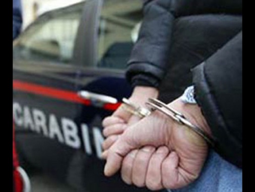 Benzina sul volto dell'ex moglie, arrestato nel Milanese