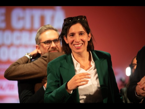 Schlein 'sono disperati, hanno rispolverato condono del 2003'