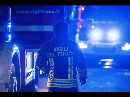 Frana travolge casa, persona estratta viva, due dispersi