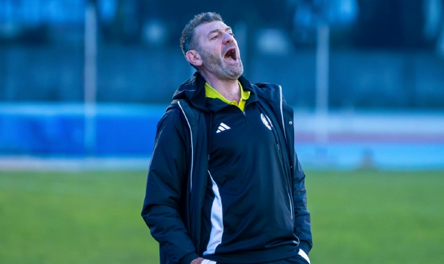 Il tecnico del Saronno, Tibaldo, è stato esonerato (foto Andrea Elli)