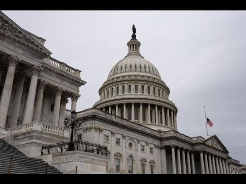 Senato Usa approva la legge per divulgare i file Epstein