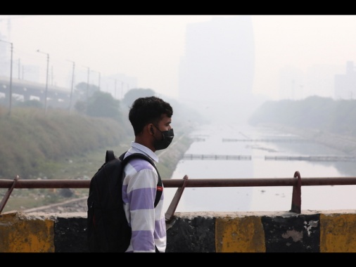 Allarme smog,Corte Suprema India vieta a scuole sport all'aperto