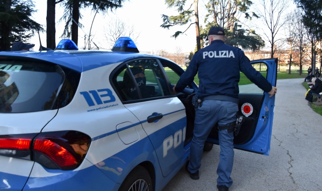 Fucili da guerra e pallottole, due arresti