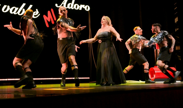 Katia Follesa sul palco di Gallarate (foto Benvegnù)