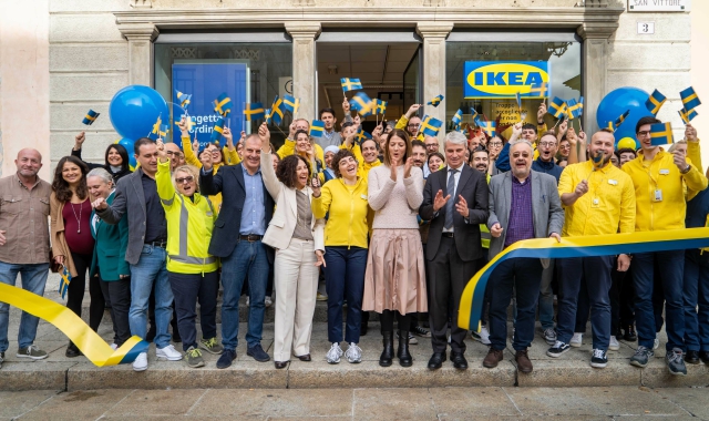 Aperto oggi il punto Ikea di Varese