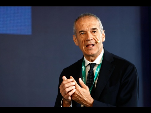 Cottarelli, 'priorità reti stradali e ferroviarie, non il ponte'