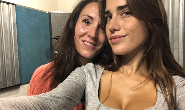 Clara incanta. E la maestra si commuove