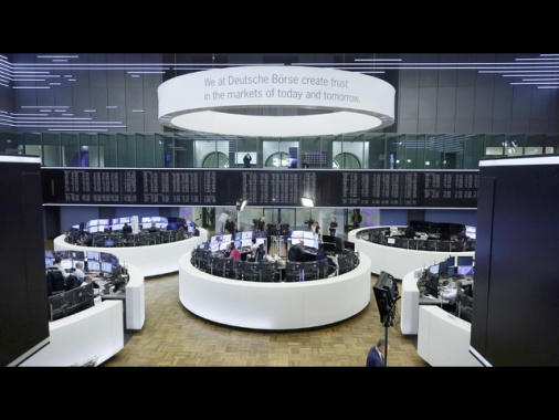 Borsa: Europa debole coi future Usa e il bitcoin
