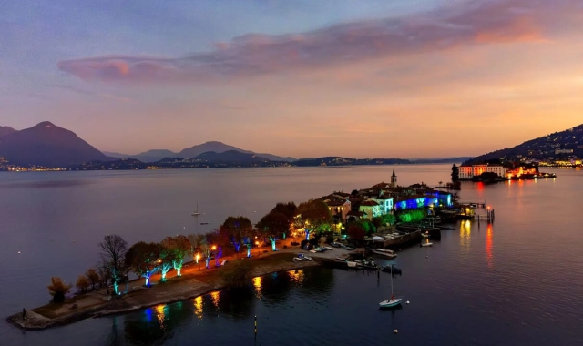Luci sull’isola dei Pescatori nel 2024 (foto Marco Cerini)