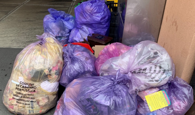 Sacco microchippato: multe a chi non lo usa