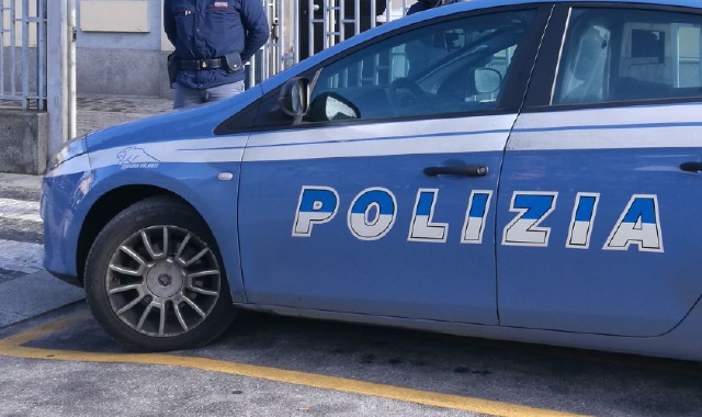Gli agenti della Polizia di frontiera hanno verificato la posizione irregolare del giovane (foto Archivio)