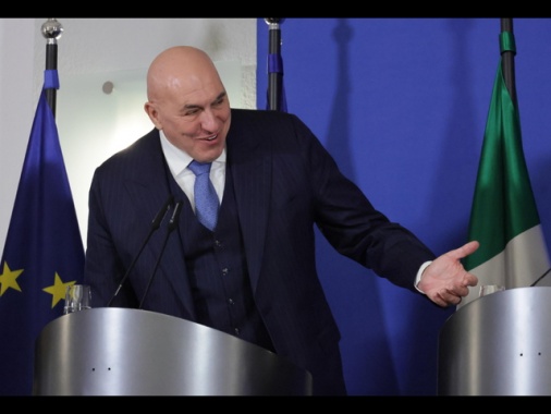 Crosetto, Trump ha esplicitato che la Ue non gli serve