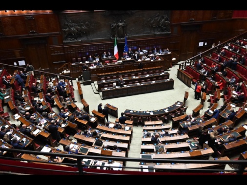 Lega, 'stretta a cittadinanza, serve esame di integrazione'