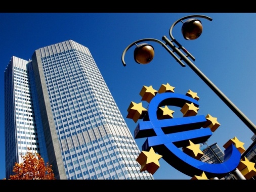 Bce, governo riconsideri la proposta sull'oro di Bankitalia