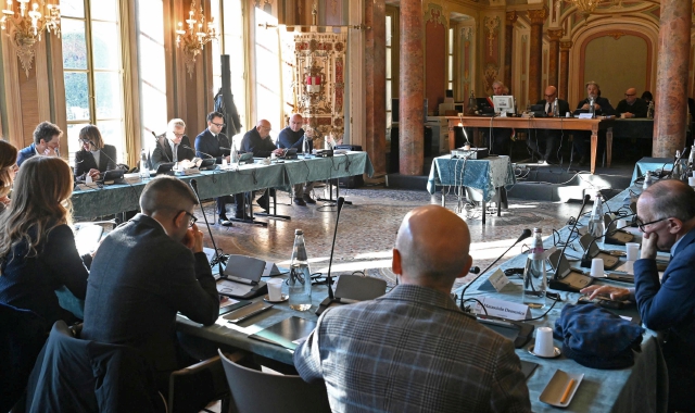 Consiglio comunale a oltranza: battaglia a Varese