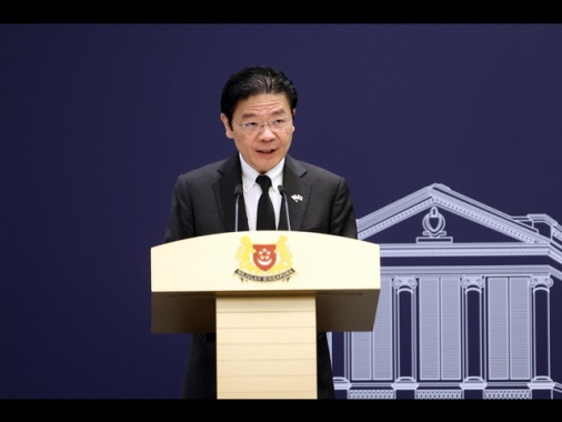 Thailandia: il primo ministro scioglie il Parlamento