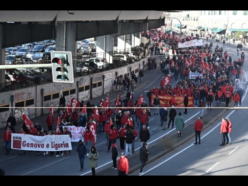 >ANSA-IL-PUNTO/Sciopero Cgil, disagi nei trasporti e nelle scuole