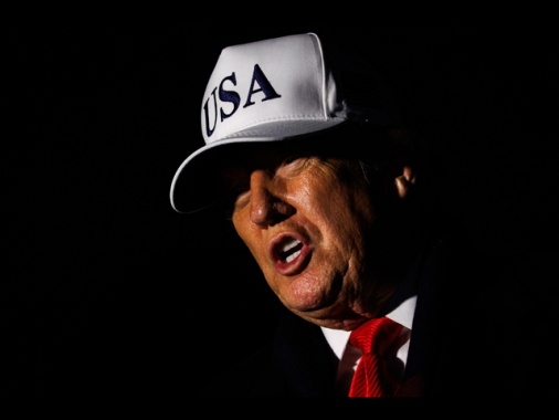 Trump, il mio arco di Trionfo surclasserà quello di Parigi