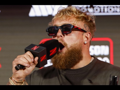 Pugilato: Anthony Joshua batte lo youtuber Jake Paul, KO al sesto round