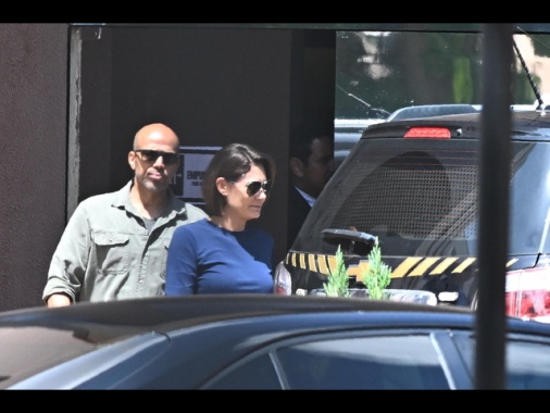 Riuscita l'operazione all'ernia per l'ex presidente brasiliano Bolsonaro