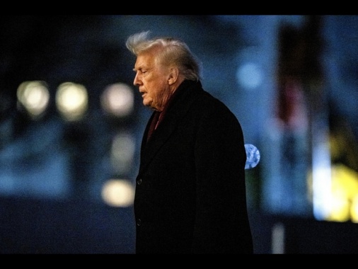 Gli Usa vietano il visto a 5 europei, uno fa causa all'amministrazione Trump