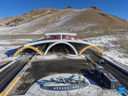 Aperto in Cina lo Tianshan Shengli, tunnel stradale 'più lungo del mondo'