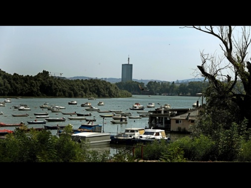 A Belgrado rimossa con successo una bomba Usa inesplosa