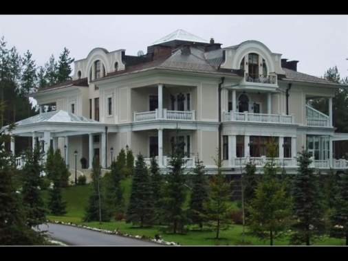 Mosca mostra in video drone che avrebbe attaccato la residenza di Putin